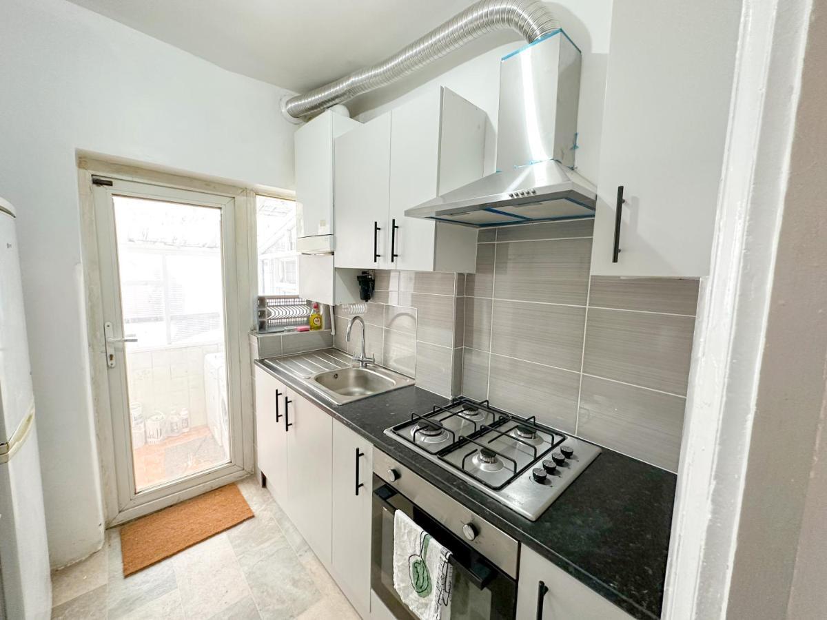 208 Clements Road Londra